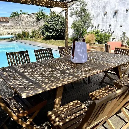 Holiday home Grande Maison De Village Avec Piscine