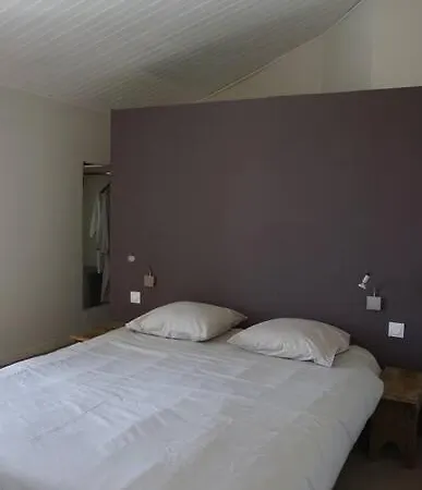 Grande Maison De Village Avec Piscine *