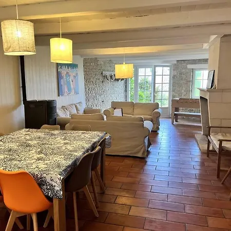 Holiday home Grande Maison De Village Avec Piscine *