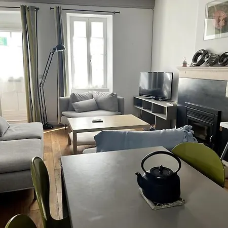 Grande Maison De Village Avec Piscine *
