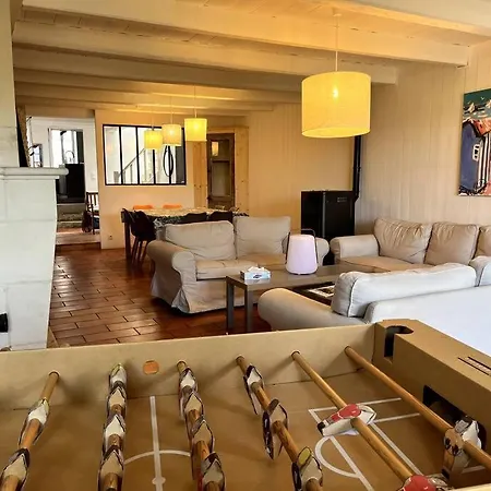 Holiday home Grande Maison De Village Avec Piscine Sainte-Marie-de-Re